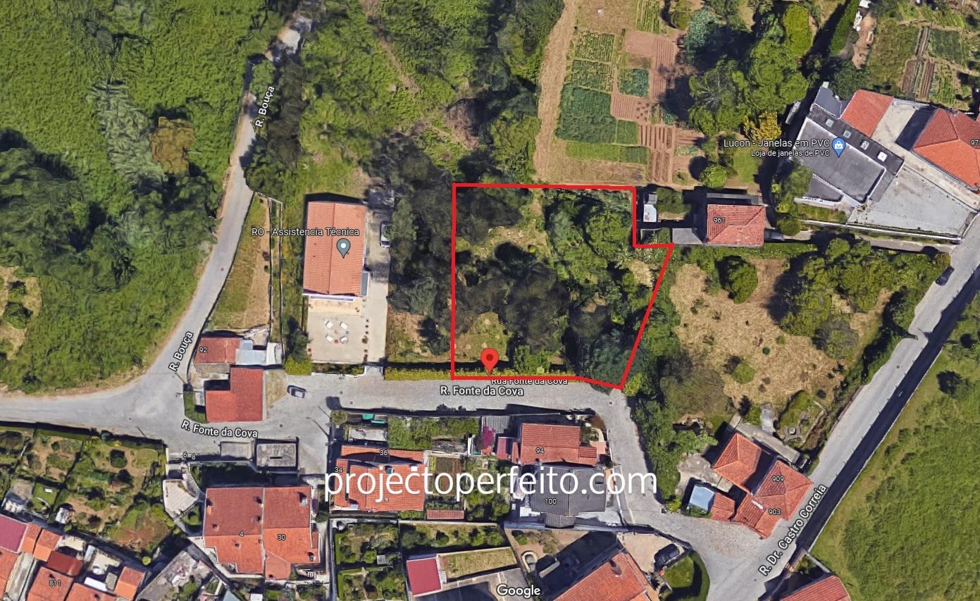 Terreno para construção de moradia de 4 frentes