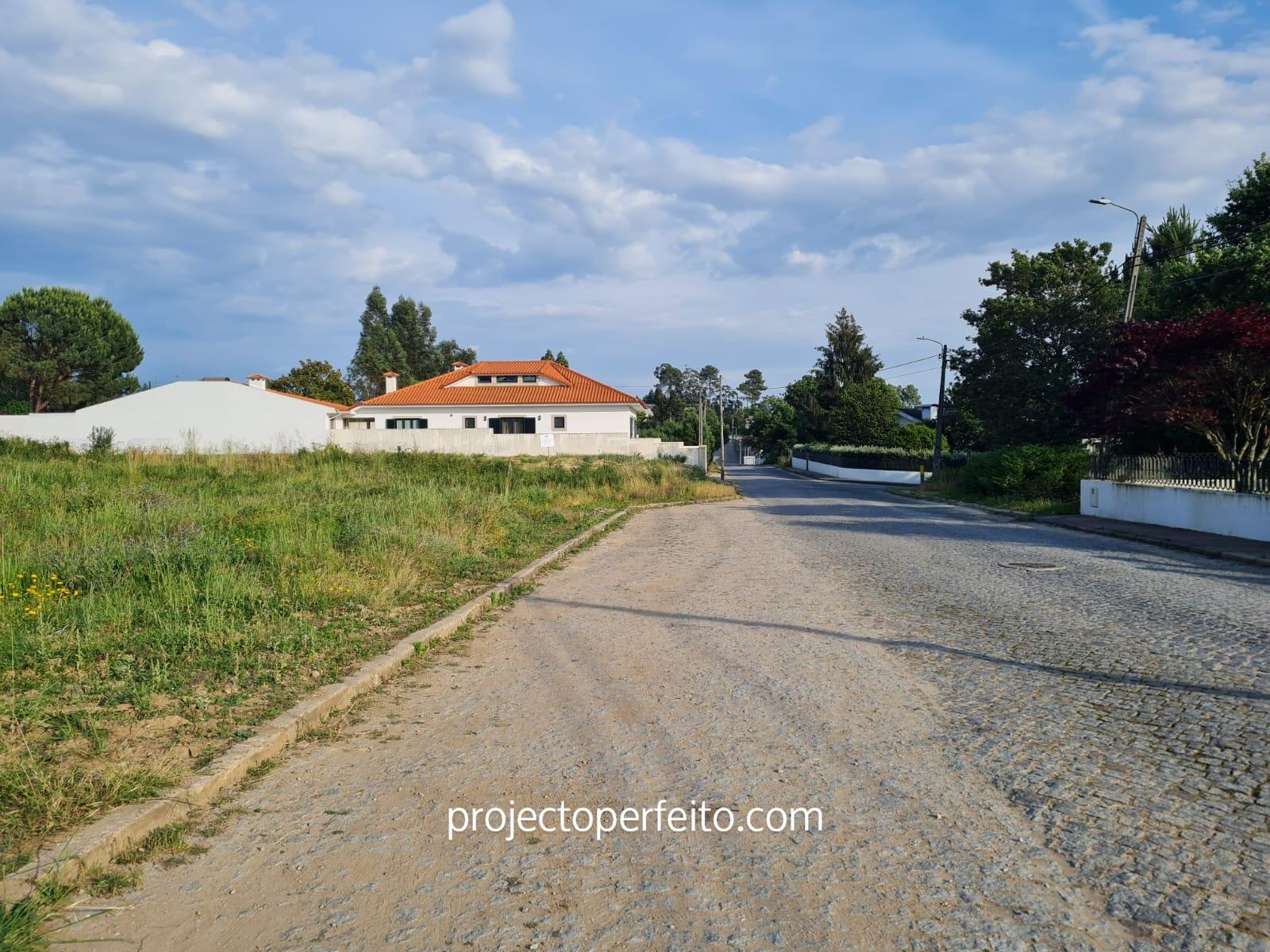 Lote de Terreno  Venda em Paços de Brandão,Santa Maria da Feira