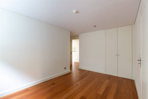 Apartamento T5 Venda em Lordelo do Ouro e Massarelos,Porto
