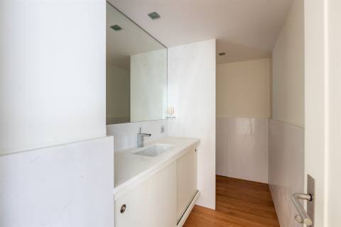 Apartamento T5 Venda em Lordelo do Ouro e Massarelos,Porto