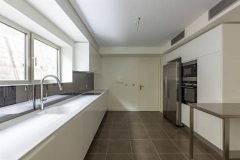 Apartamento T5 Venda em Lordelo do Ouro e Massarelos,Porto