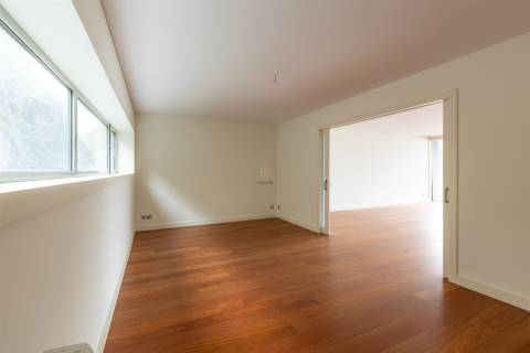 Apartamento T5 Venda em Lordelo do Ouro e Massarelos,Porto