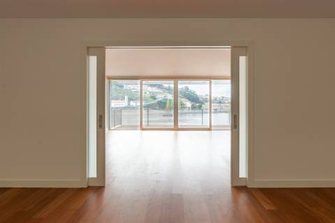 Apartamento T5 Venda em Lordelo do Ouro e Massarelos,Porto