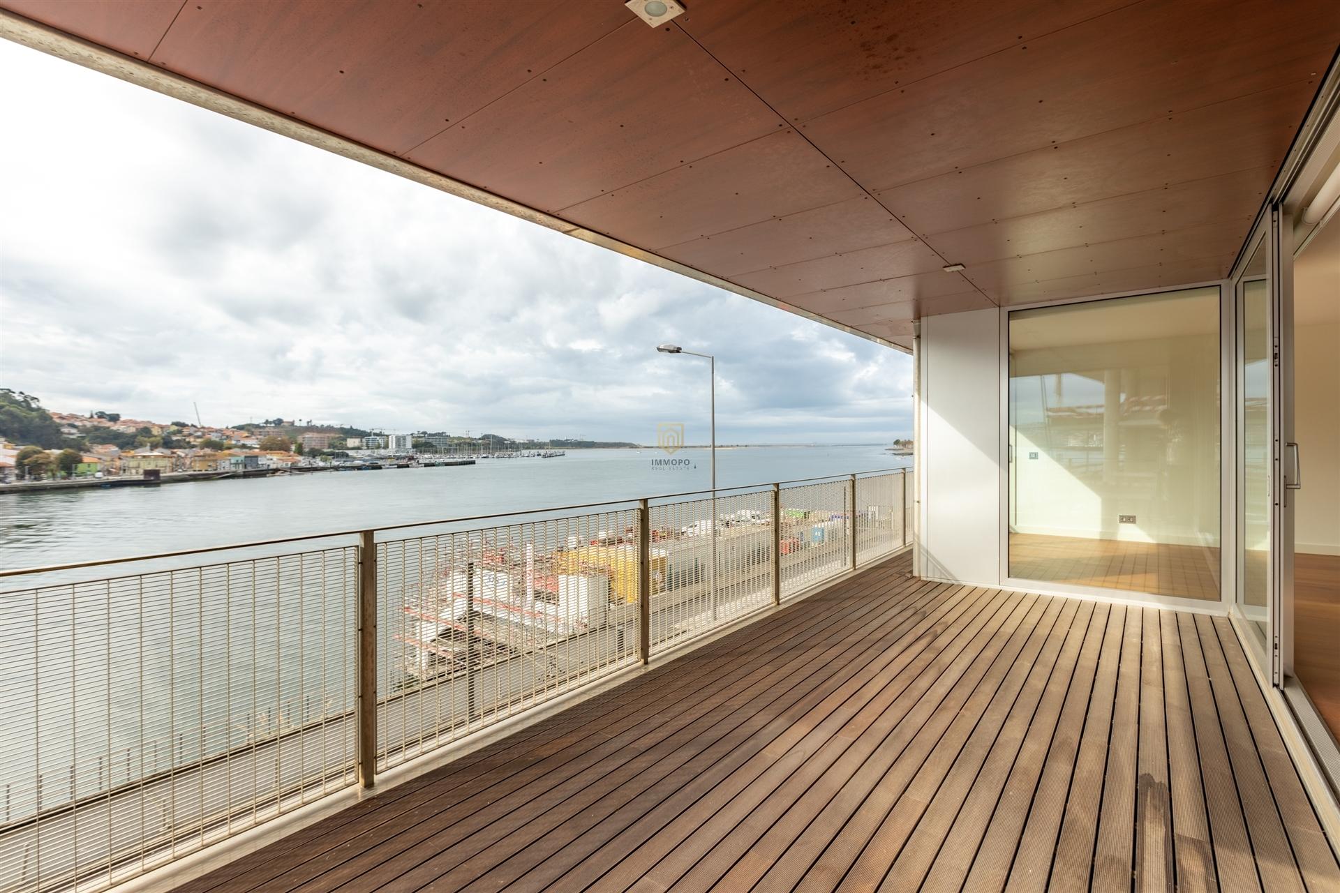 Apartamento T5 Venda em Lordelo do Ouro e Massarelos,Porto