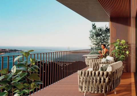 Apartamento T4 de Luxo, varanda panorâmica com vistas de Rio e Mar! Junto a Marginal do Rio Douro!