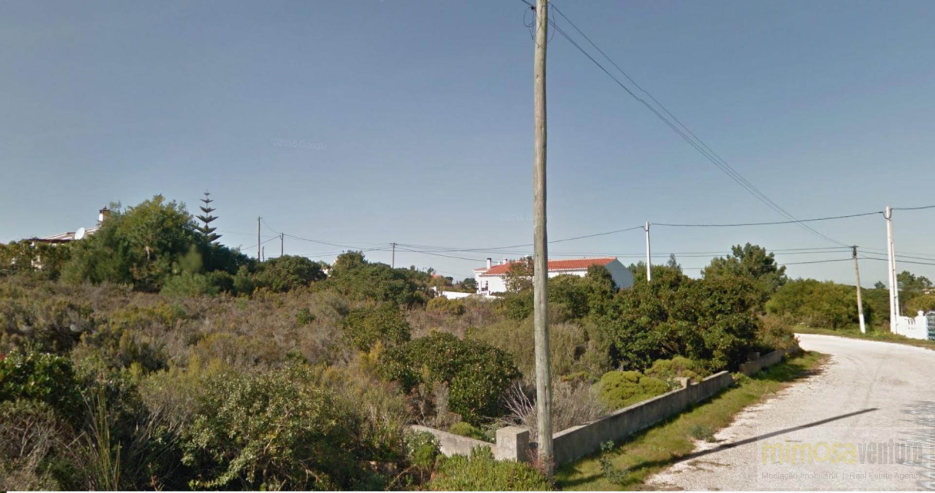 Torne seu sonho realidade com este lote de terreno urbano de 1160m² em Vale da Telha