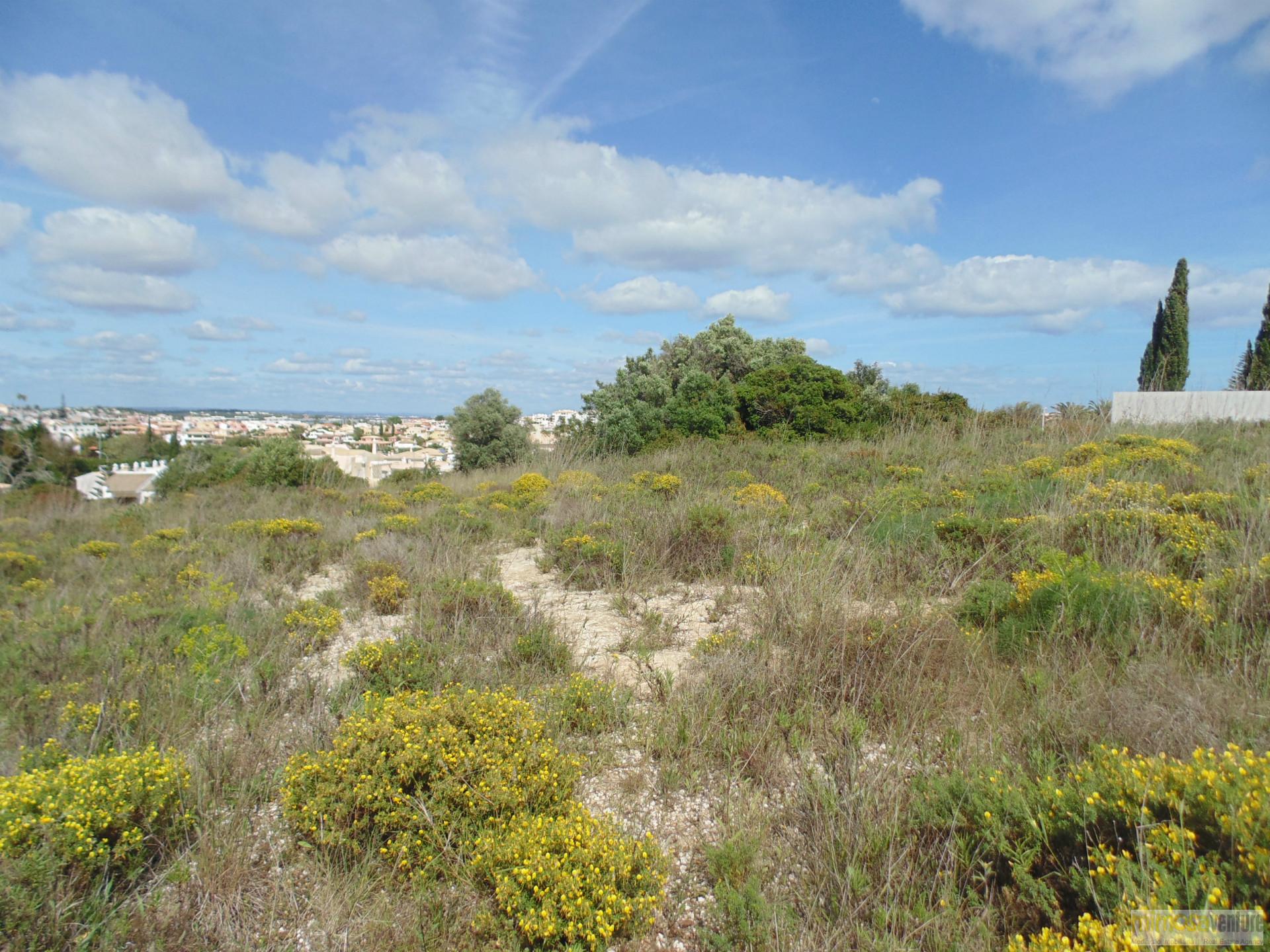 Lote de Terreno  Venda em Lagos (São Sebastião e Santa Maria),Lagos