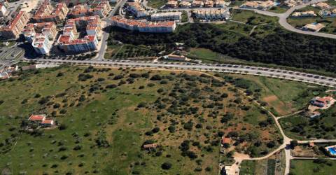 Lotes de terreno para construção de apartamentos em Lagos