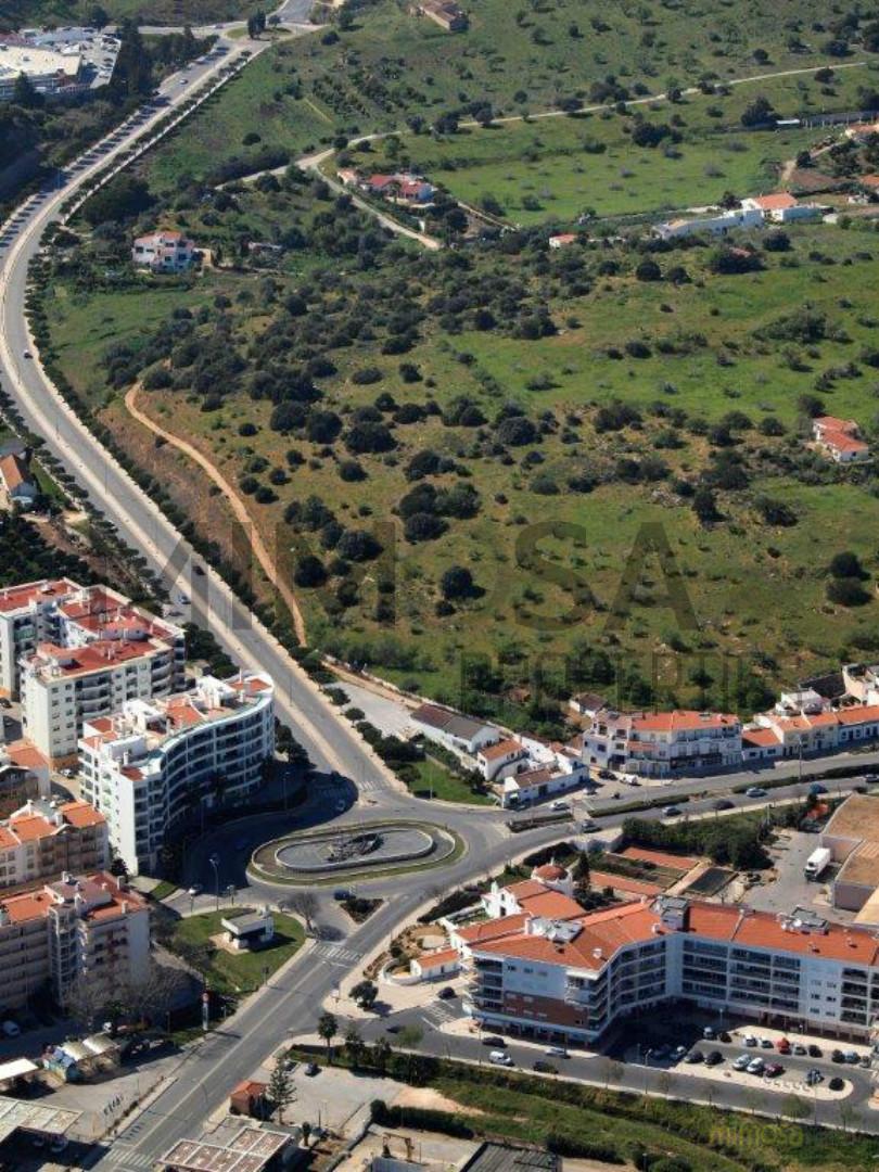 Lotes de terreno para construção de apartamentos em Lagos