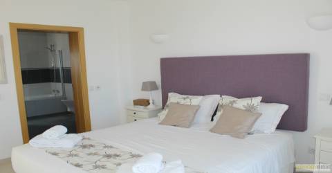 Moradia Isolada T4 em construção, a poucos minutos de Lagos