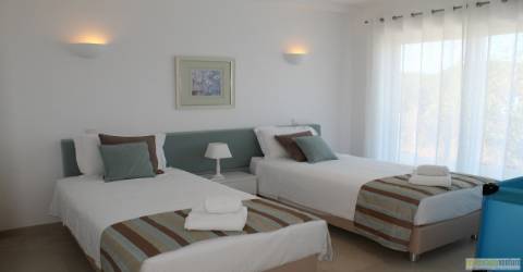 Moradia Isolada T4 em construção, a poucos minutos de Lagos