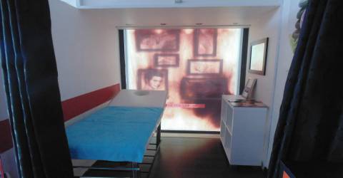 Loja equipada para cabeleireiro em zona nobre de Lagos