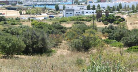 Excelente terreno para construção de blocos apartamentos em Lagos