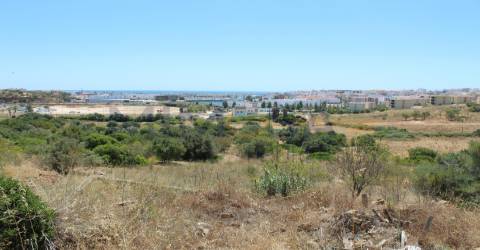 Excelente terreno para construção de blocos apartamentos em Lagos