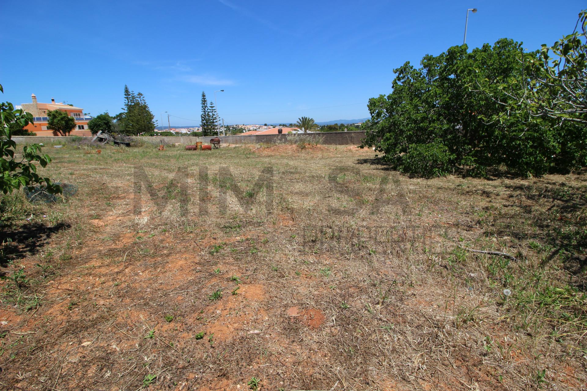 Terreno para construção com projeto aprovado, Praia da Luz, Lagos