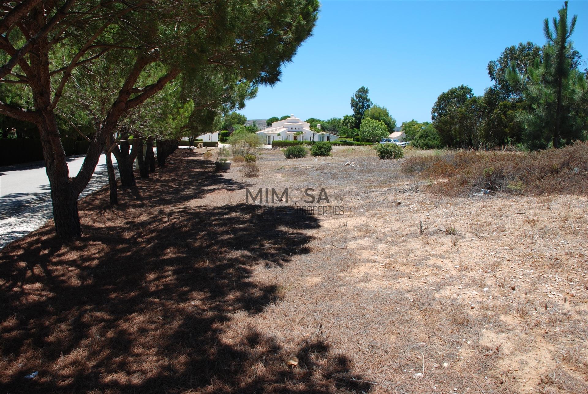 Magnífico lote de terreno perto do Almádena, Lagos