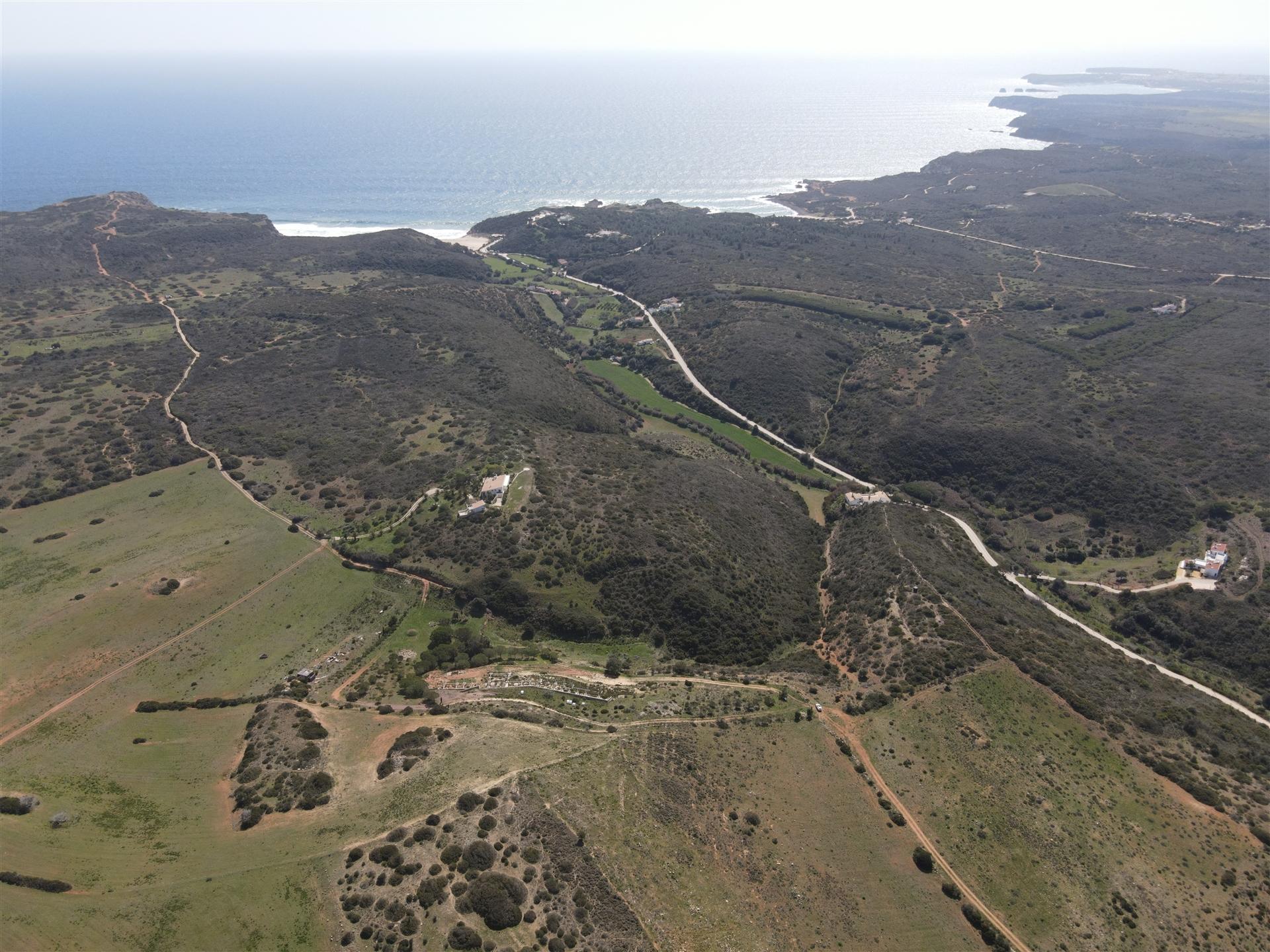 Terreno  Venda em Vila do Bispo e Raposeira,Vila do Bispo