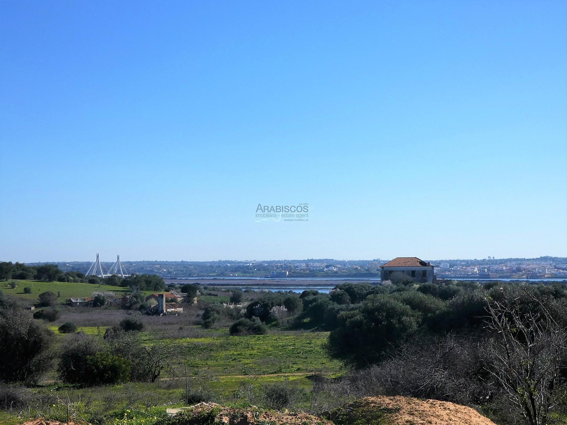 Terreno Rústico - Ruína - Vista rio e mar - Portimão - Algarve