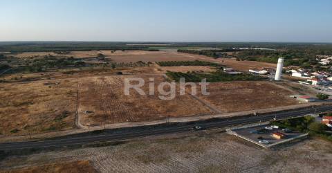 Lote de terreno em Pegões