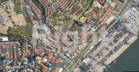 Lote de terreno urbano com 1716m2 no Beato