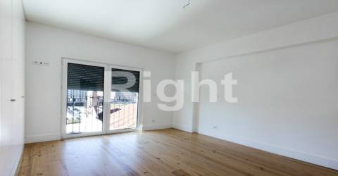 Apartamento T3+1 novo nas Avenidas Novas