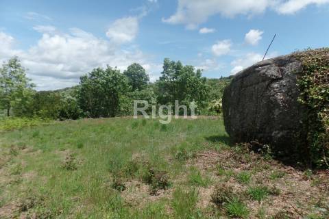 Casa serrana de pedra na Aldeia de Casal Vasco