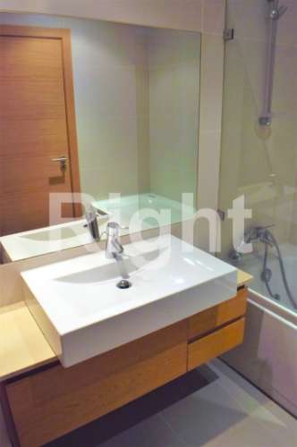 Apartamento T2 em condomínio com jardim e piscina - Benfica