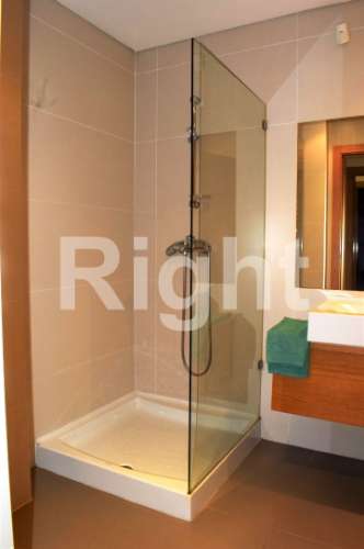 Apartamento T2 em condomínio com jardim e piscina - Benfica