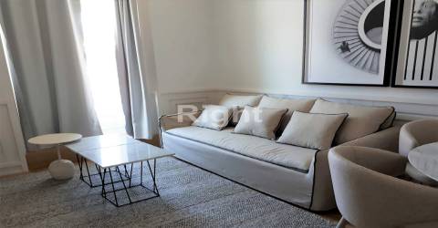 Apartamento T1 com varanda no emblemático edifico