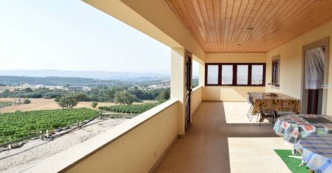 Quinta  c/ 5,36ha  e c/ Moradia V4  - Teixoso - 10 min da Covilhã