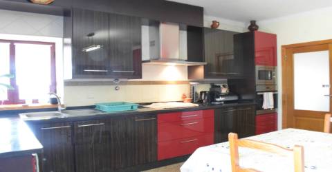 Quinta  c/ 5,36ha  e c/ Moradia V4  - Teixoso - 10 min da Covilhã