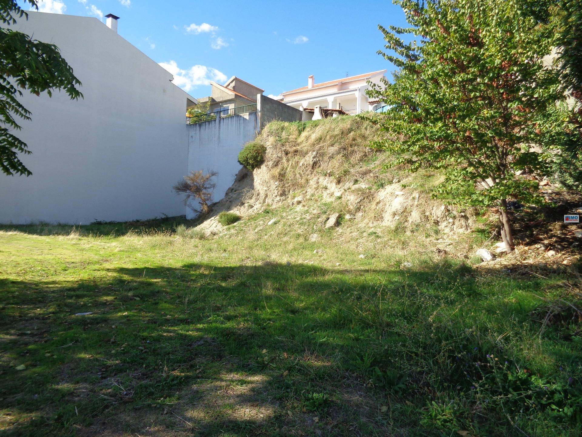 Lote de Terreno - S. Domingos