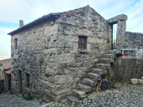 Moradia T2 - Monsanto