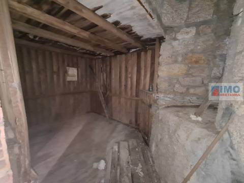 Moradia T2 - Monsanto