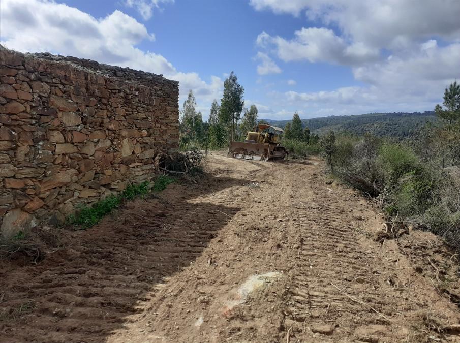 Quinta em Belgais c/  área de construção