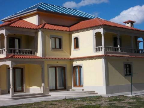 Quintinha T8 Venda em Gove,Baião