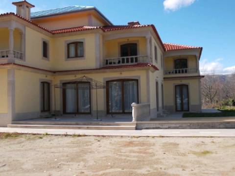 Quintinha T8 Venda em Gove,Baião