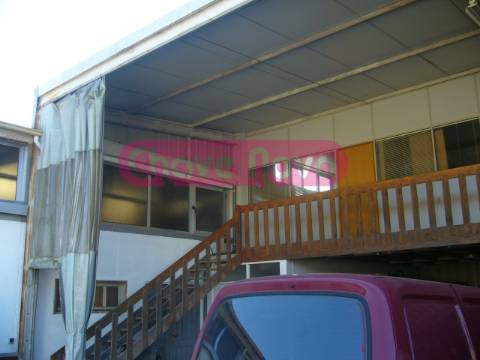 Armazém  Venda em Vermoim,Maia