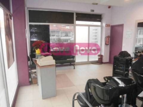 Cabeleireiro  Trespasse em Santa Marinha e São Pedro da Afurada,Vila Nova de Gaia