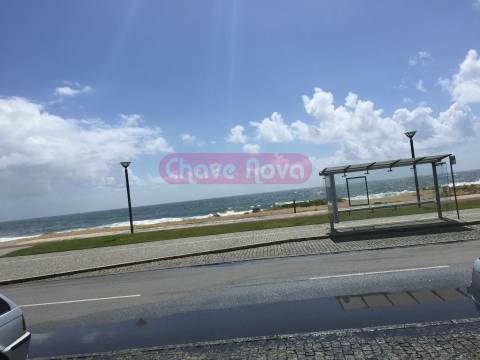 Loja  Venda em Canidelo,Vila Nova de Gaia