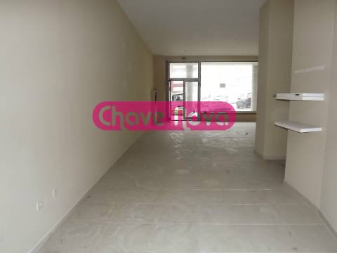 Loja  Venda em Oliveira do Douro,Vila Nova de Gaia