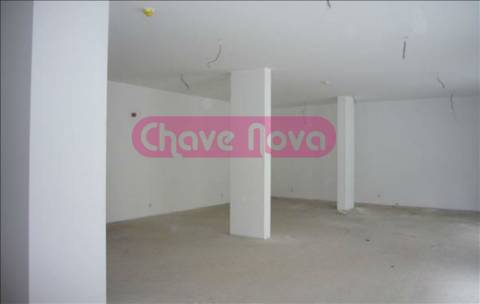 Loja  Venda em Oliveira do Douro,Vila Nova de Gaia