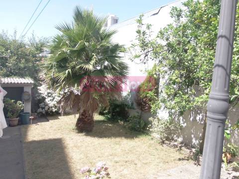 Moradia Geminada  Venda em Mafamude e Vilar do Paraíso,Vila Nova de Gaia