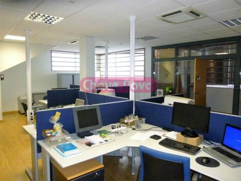 Escritório  Venda em Oliveira do Douro,Vila Nova de Gaia