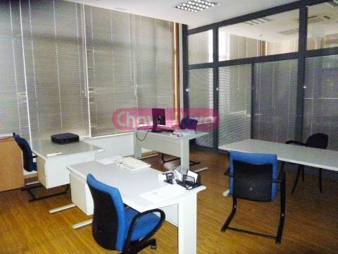 Escritório  Venda em Oliveira do Douro,Vila Nova de Gaia