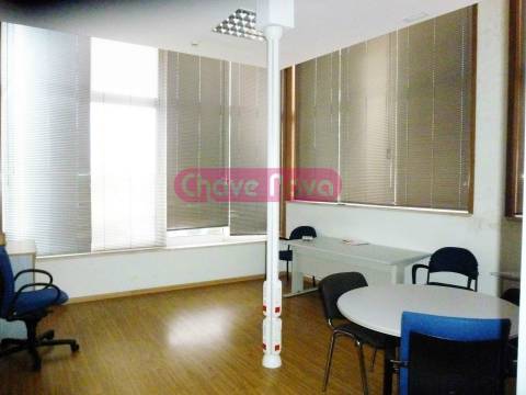 Escritório  Venda em Oliveira do Douro,Vila Nova de Gaia