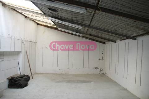 Armazém  Venda em Avintes,Vila Nova de Gaia