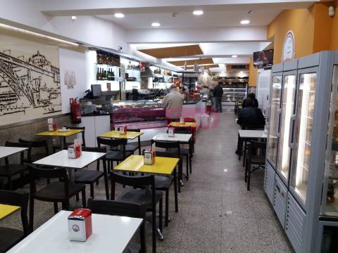 Padaria / Pastelaria  Trespasse em Mafamude e Vilar do Paraíso,Vila Nova de Gaia