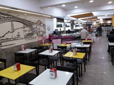 Padaria / Pastelaria  Trespasse em Mafamude e Vilar do Paraíso,Vila Nova de Gaia