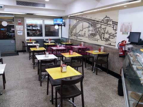 Padaria / Pastelaria  Trespasse em Mafamude e Vilar do Paraíso,Vila Nova de Gaia